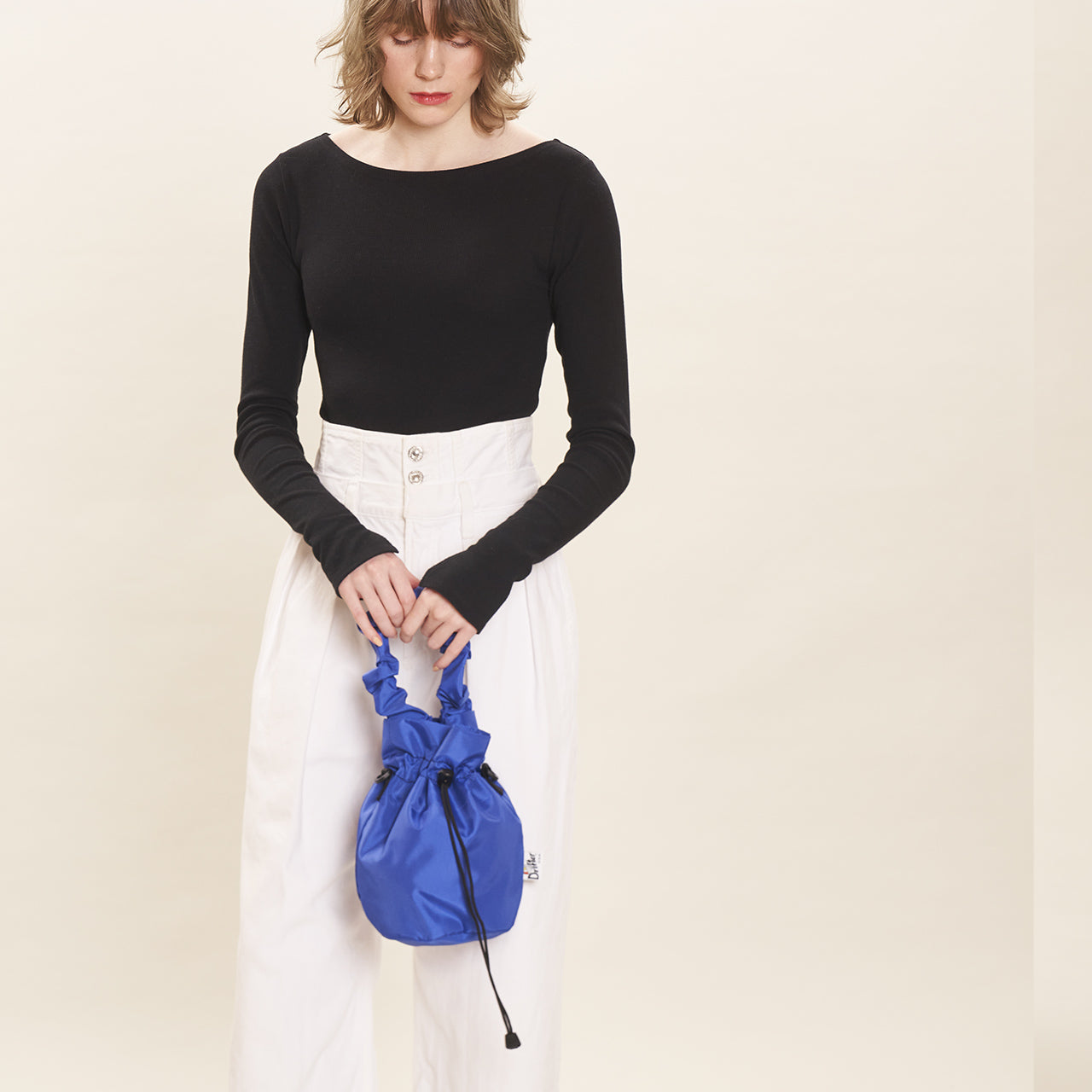 GATHER HANDLE POUCH