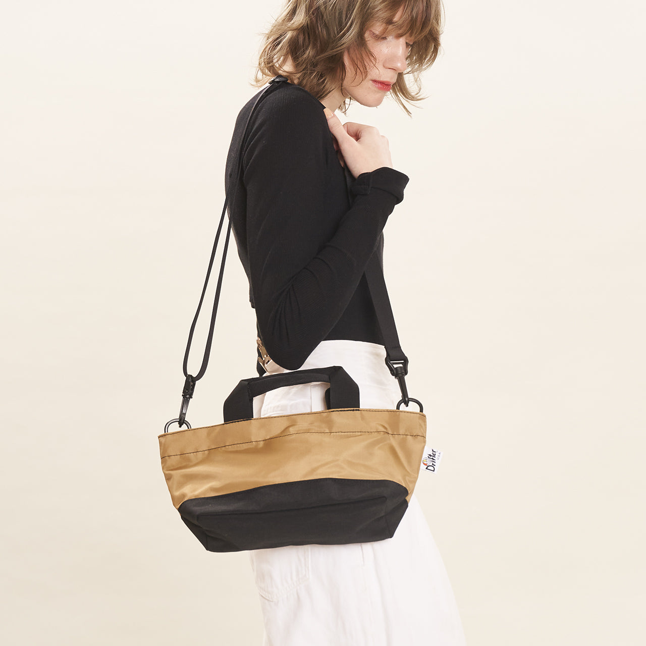 WIDE TOTE