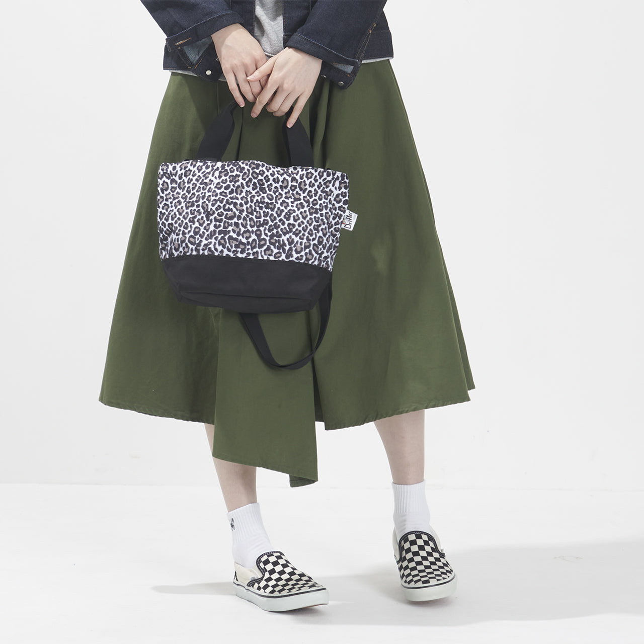 DAILY TOTE