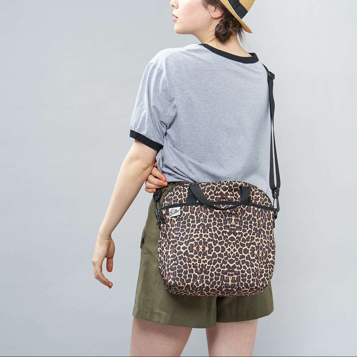 ROUND SHOULDER BAG M