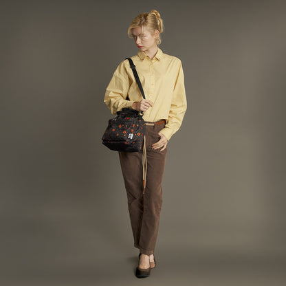 HANDLE POCKET TOTE