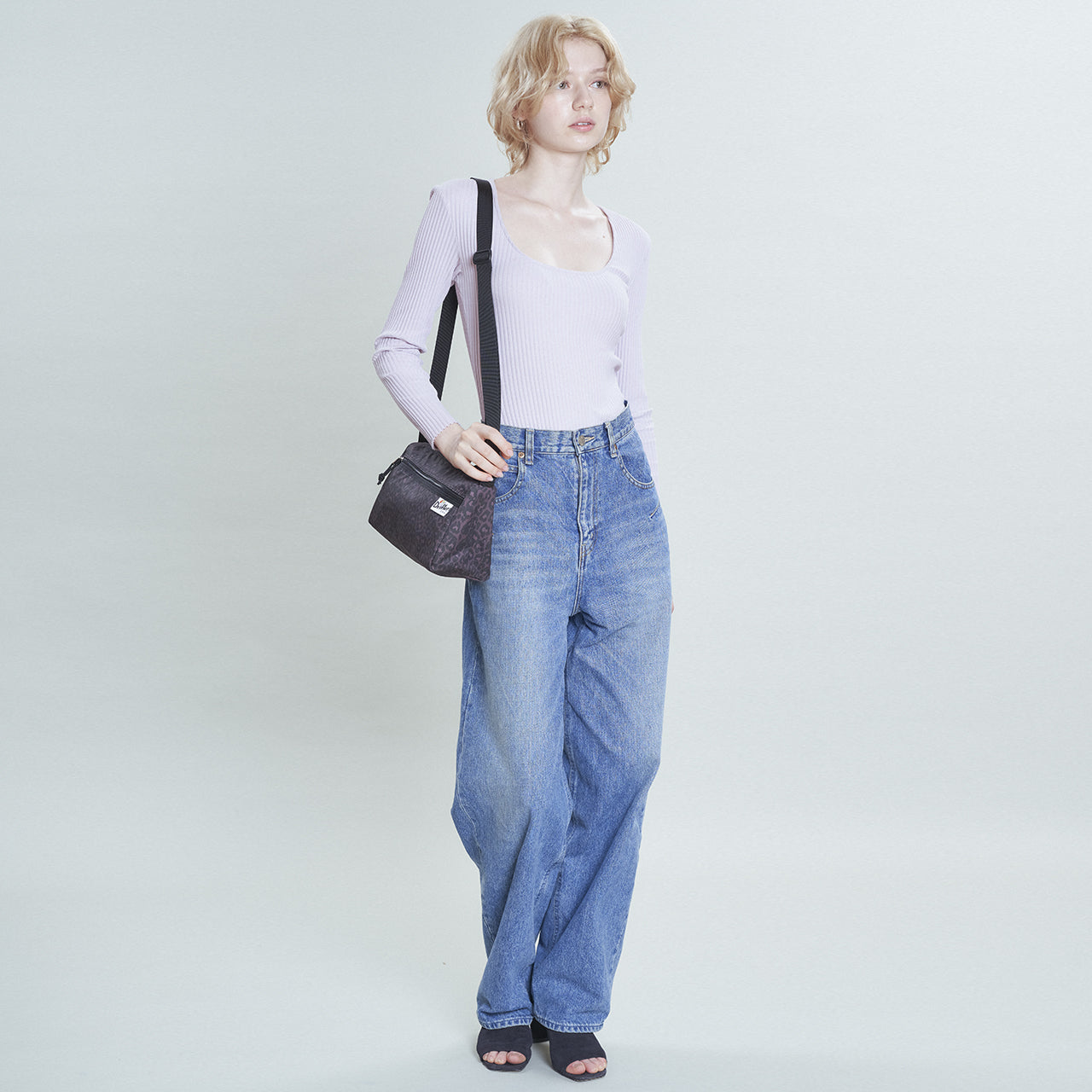 triangle shoulder drifter