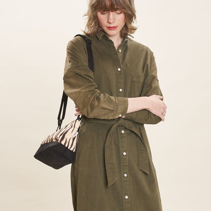 WIDE TOTE