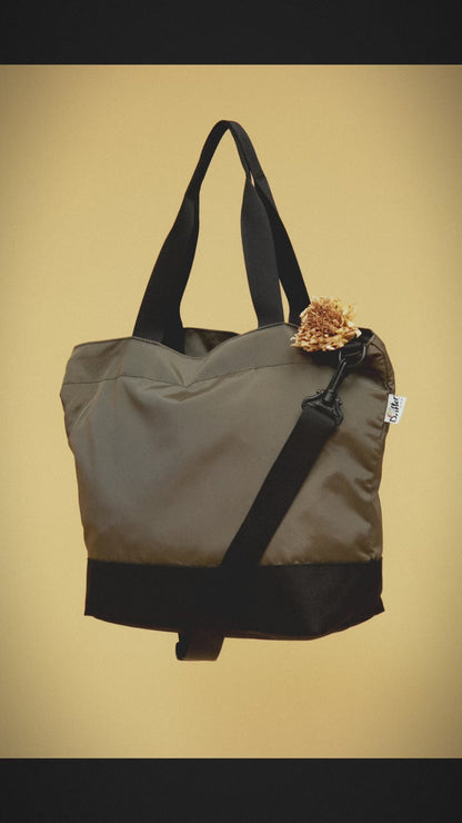 FIELD TOTE